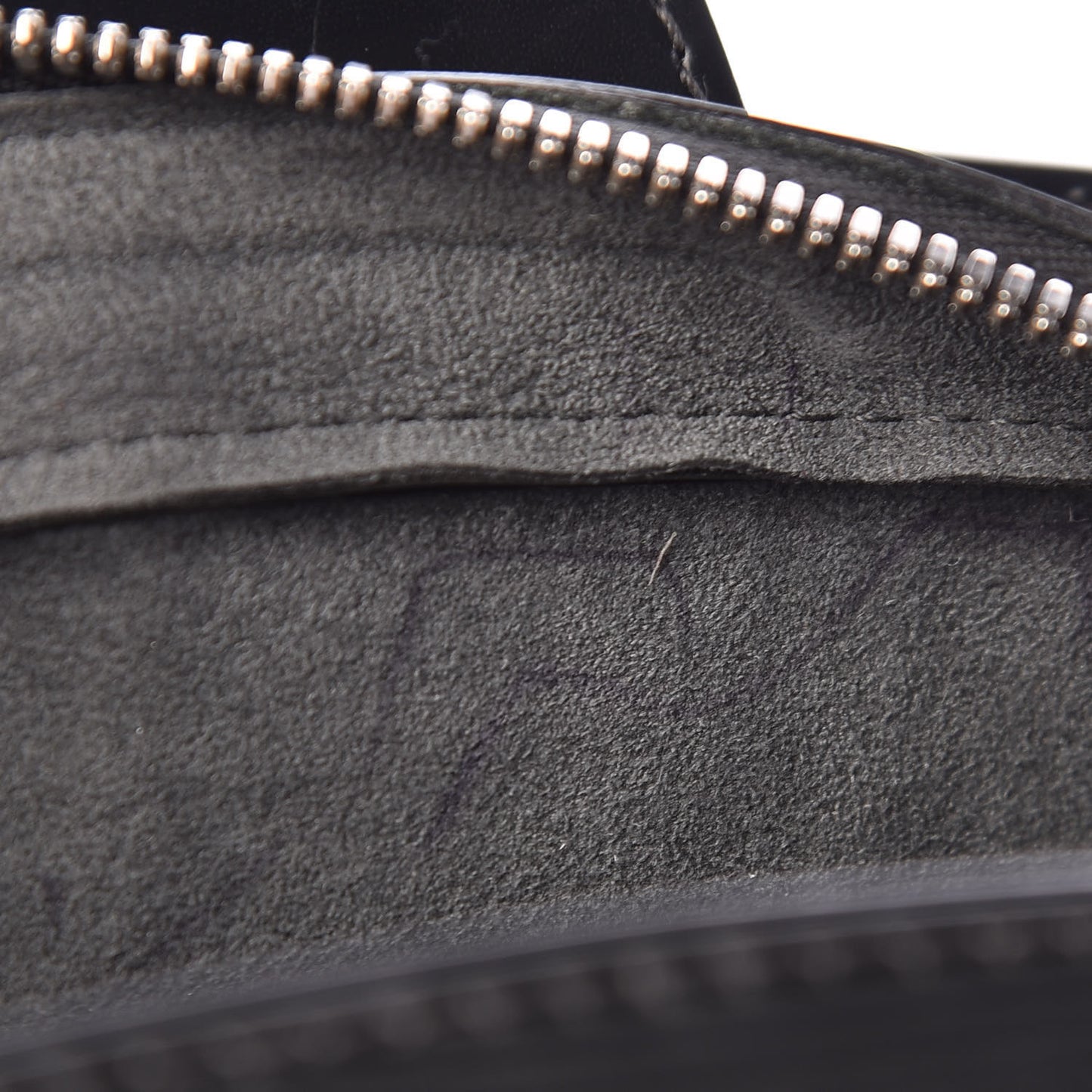 Epi Pont-Neuf GM Black