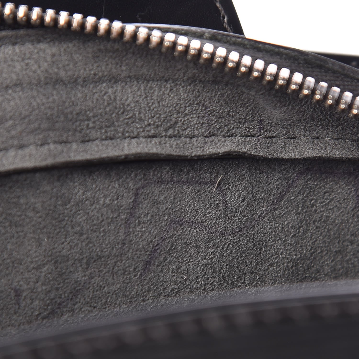 Louis Vuitton Epi Pont-Neuf GM Black 15 of 17