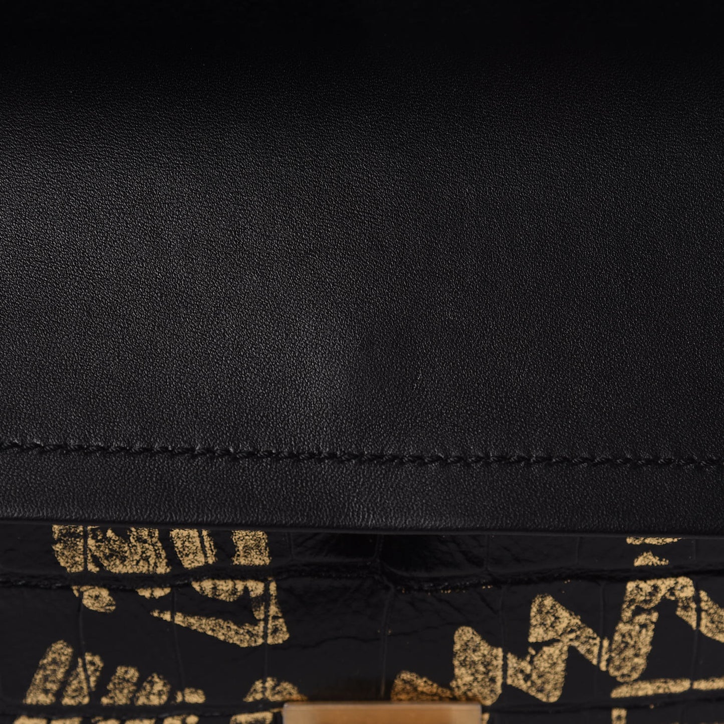 Calfskin Crocodile Embossed Graffiti 2.55 Cocodile Reissue 225 Flap Black Gold