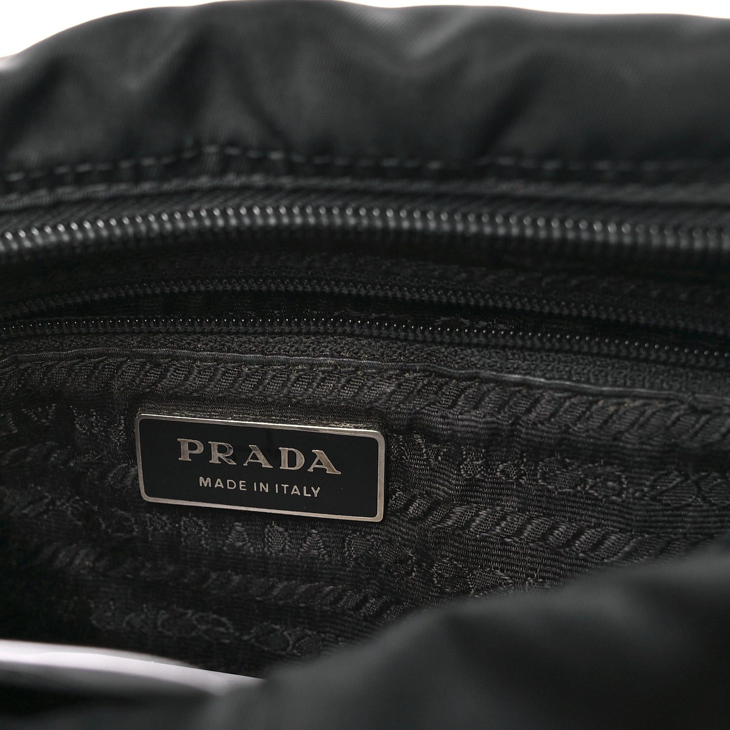 Nylon Vela Messenger Black