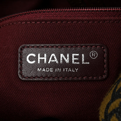 Chanel Washed Toile Graffiti On The Pavements Messenger Khaki Multicolor 6 of 10