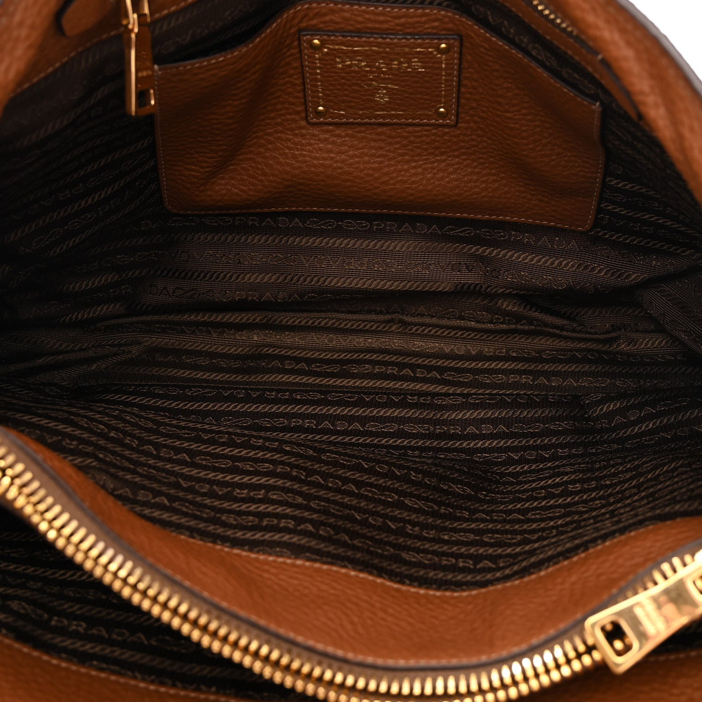 Vitello Daino Zip Tote Cannella