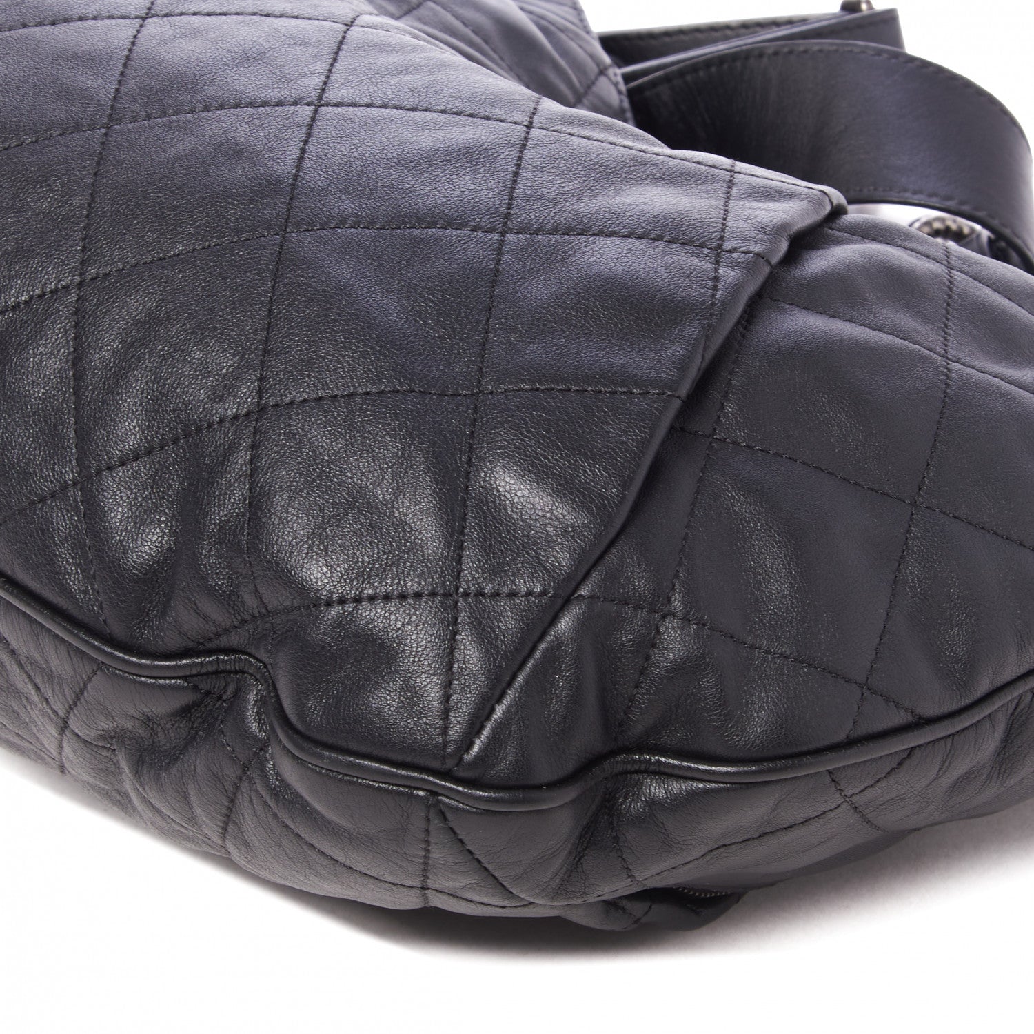 Chanel Calfskin Coco Pleats Hobo Black 5 of 9