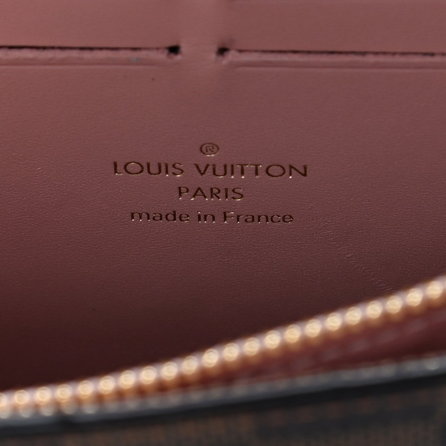 Damier Ebene Croisette Chain Wallet Magnolia