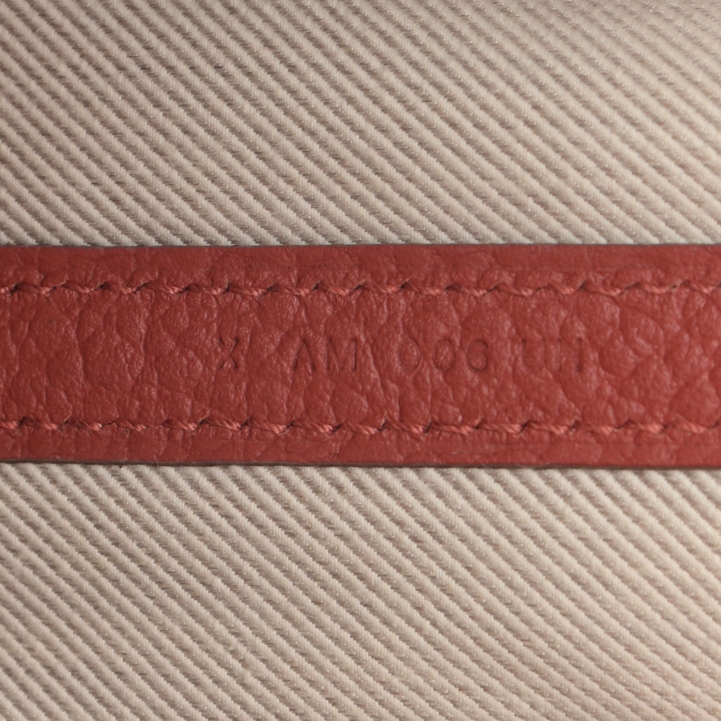 Vache Country Garden Party 36 MM Rouge Venetian