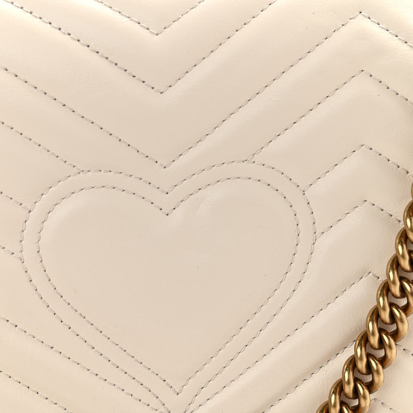 Calfskin Matelasse Small GG Marmont Shoulder Bag White