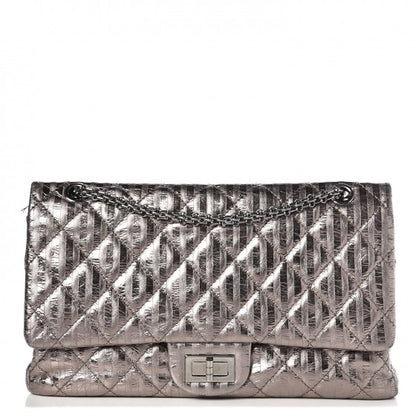 Chanel Metallic Calfskin Striped 2.55 Reissue 227 Silver 2 of 18