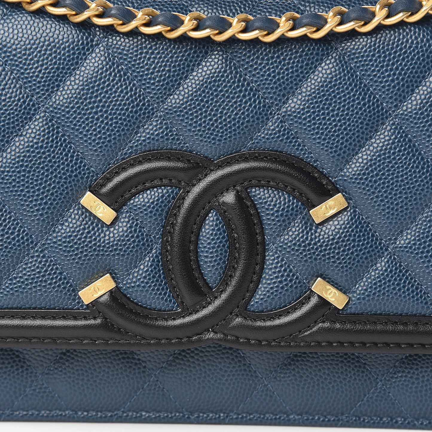 Caviar Quilted CC Filigree Wallet On Chain WOC Navy