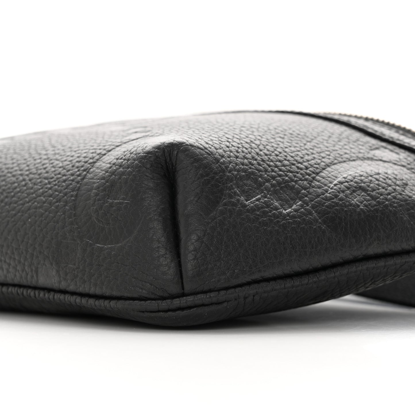 Piuma Calfskin Jumbo GG Embossed Small Belt Bag Black