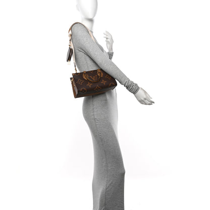 Louis Vuitton Reverse Monogram Giant OnTheGo East West 2 of 10