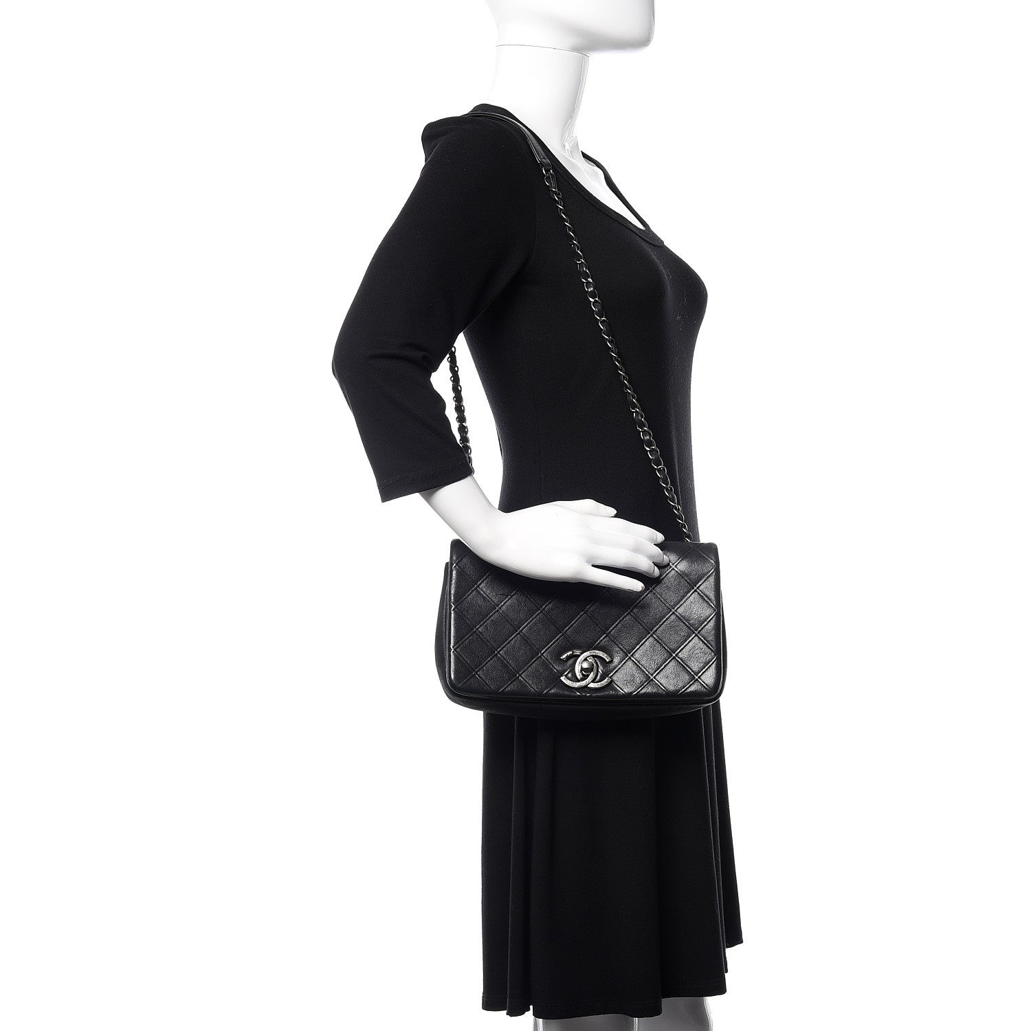 Chanel Calfskin Diamond Embossed New Chic Flap Black 2 of 12