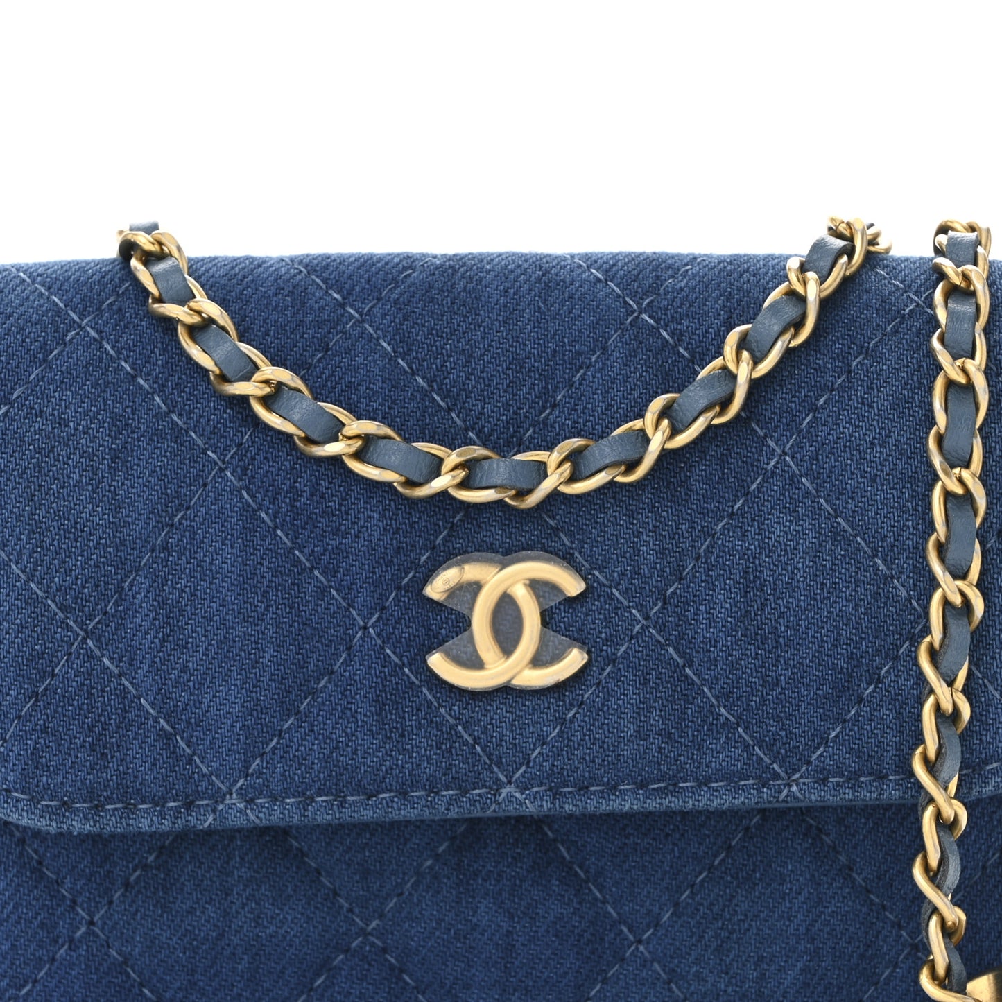Denim Quilted CC Pearl Crush Clutch With Chain Blue