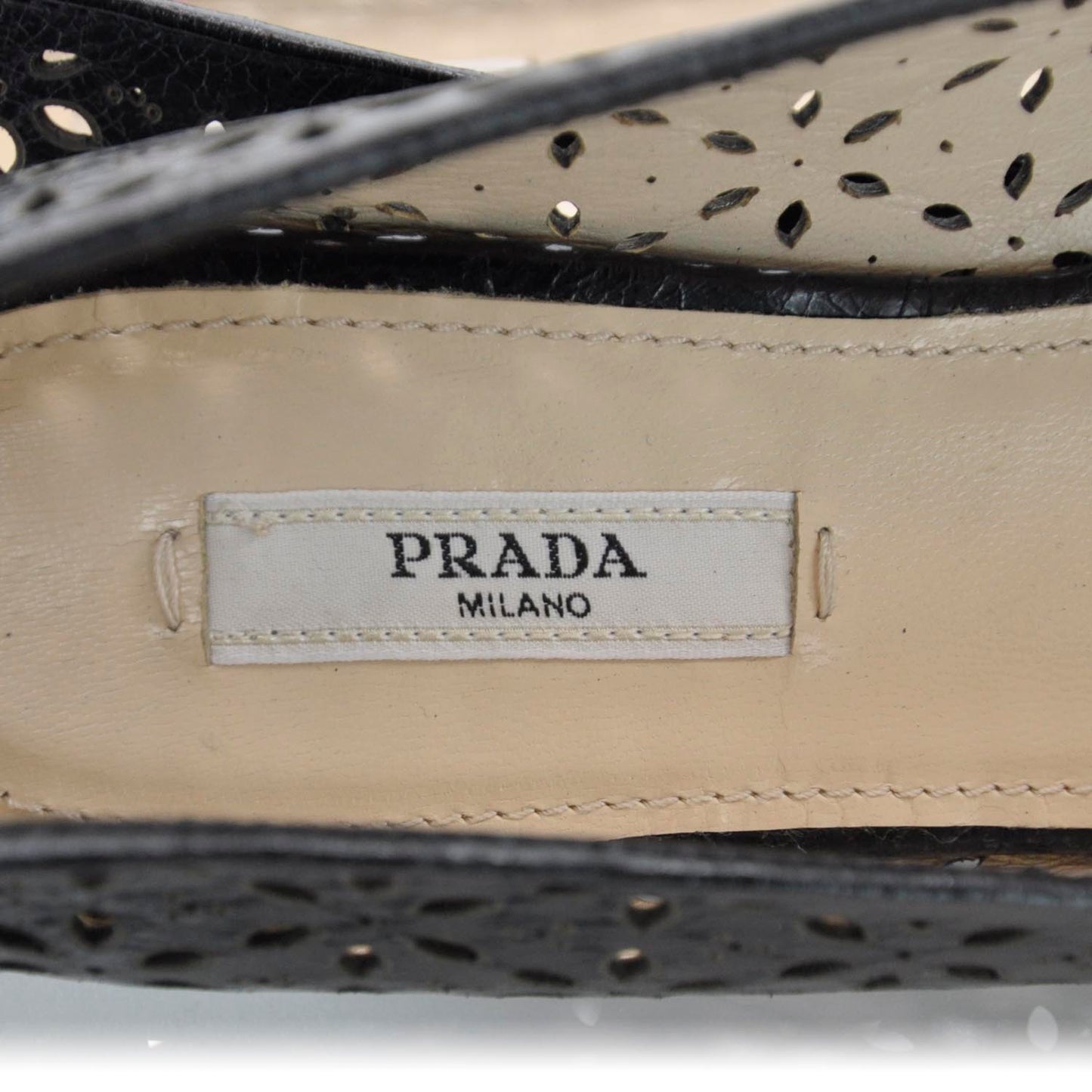 Perforated Bow Flats 36.5 Black