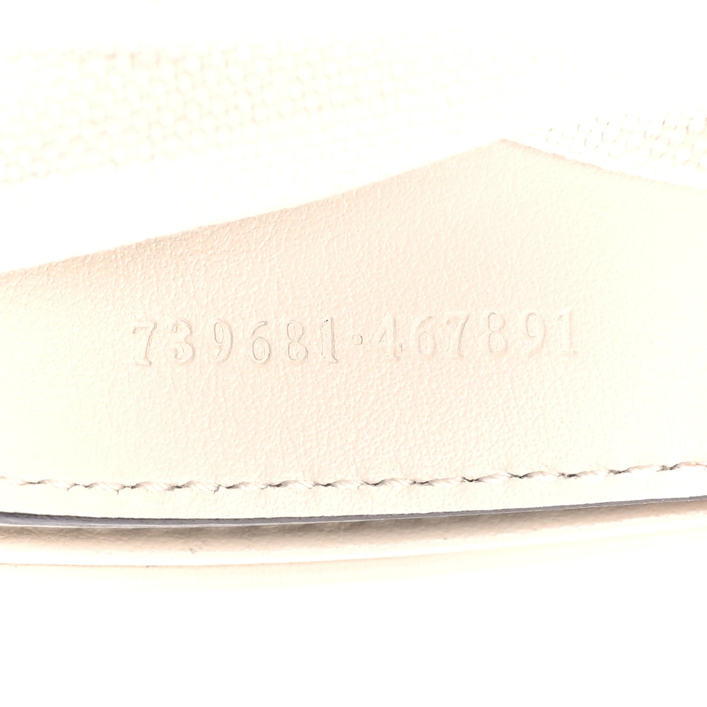 Calfskin Matelasse Monochrome Mini GG Marmont Crossbody Shoulder Bag White
