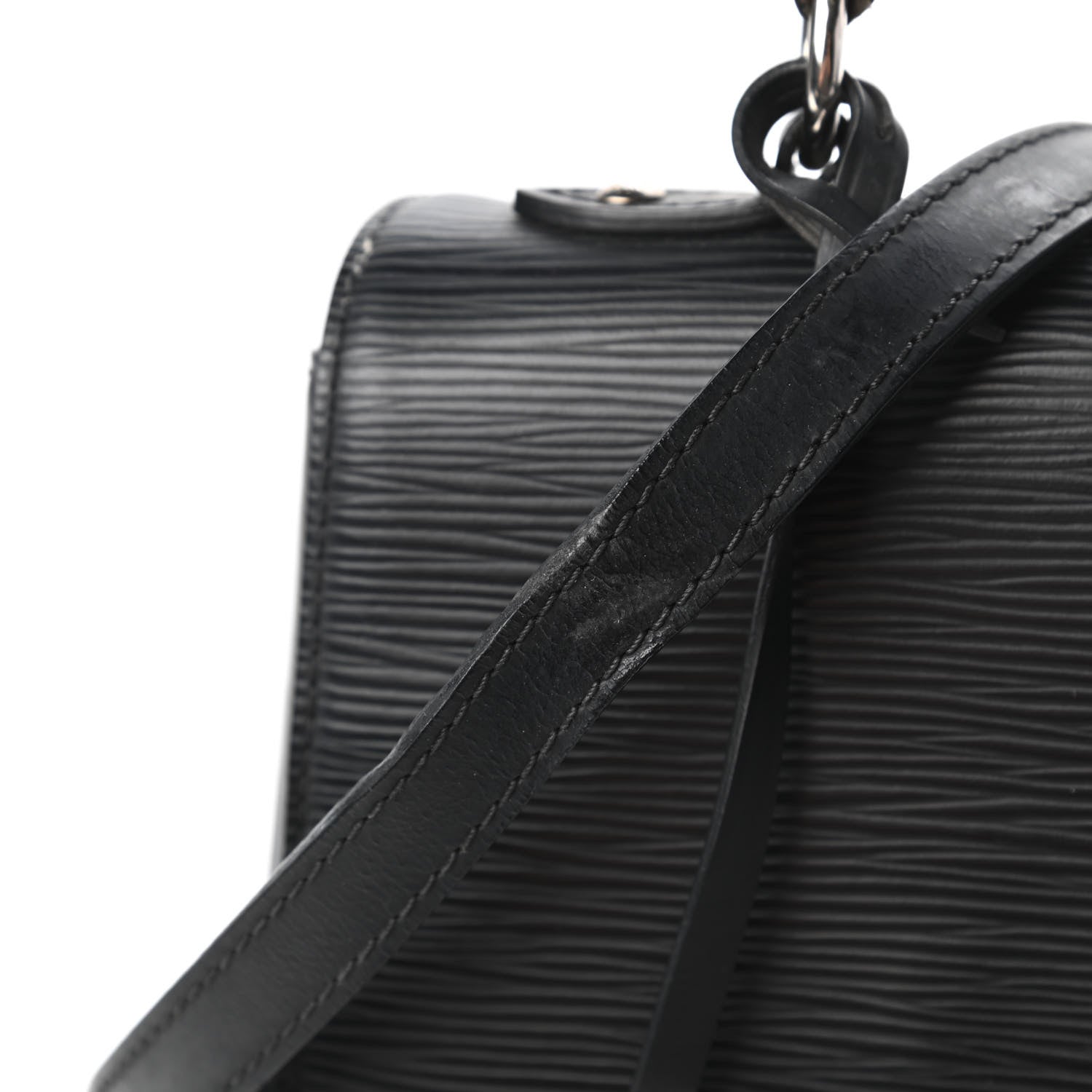 Louis Vuitton Epi Cluny MM Black 11 of 12