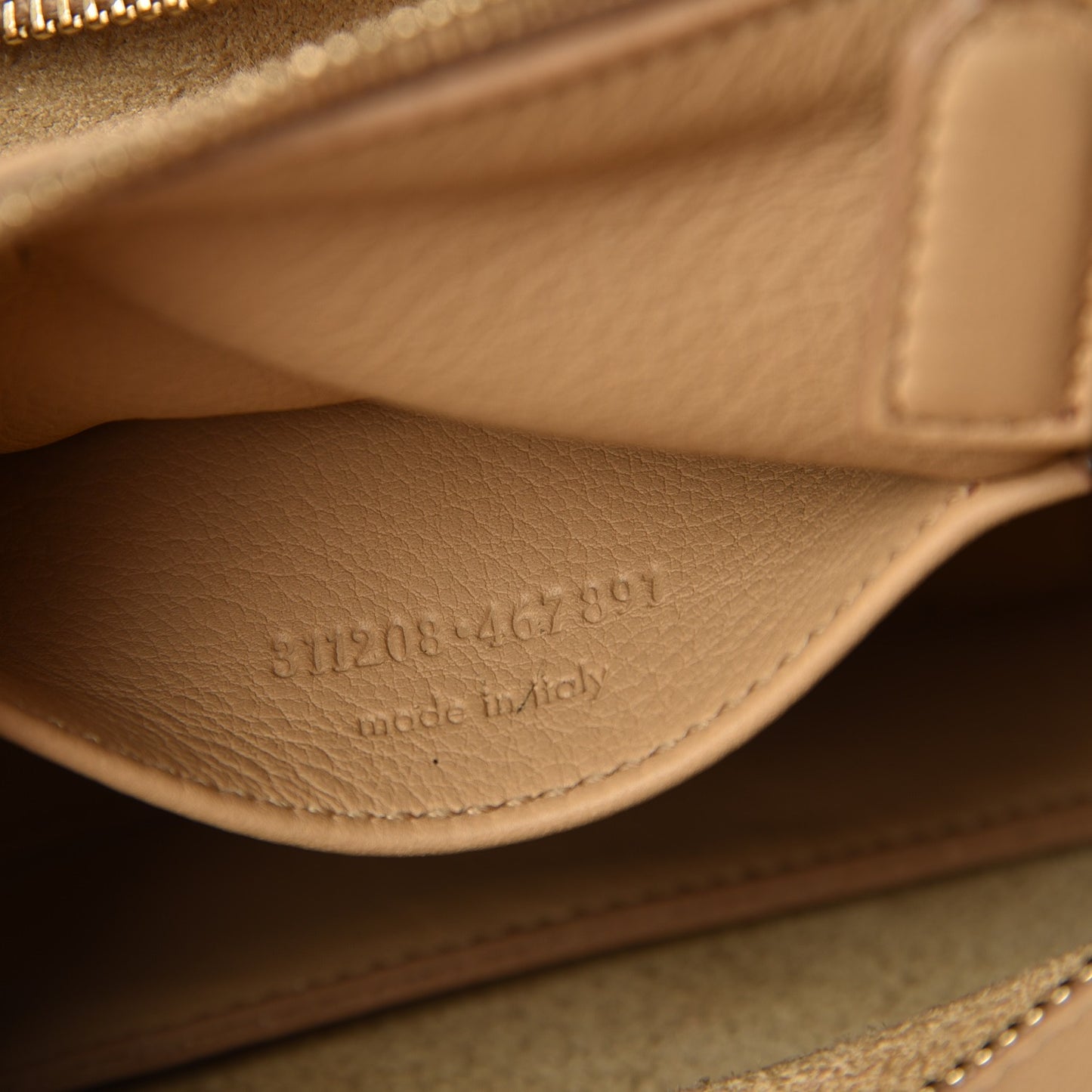 Calfskin Medium Classic Y Cabas Light Beige