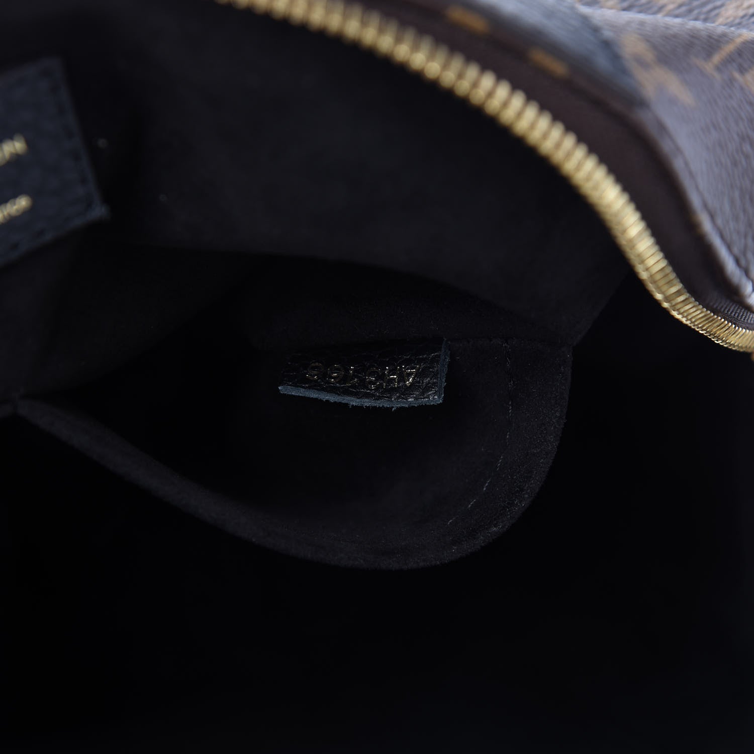 Louis Vuitton Monogram Retiro NM Black 9 of 11