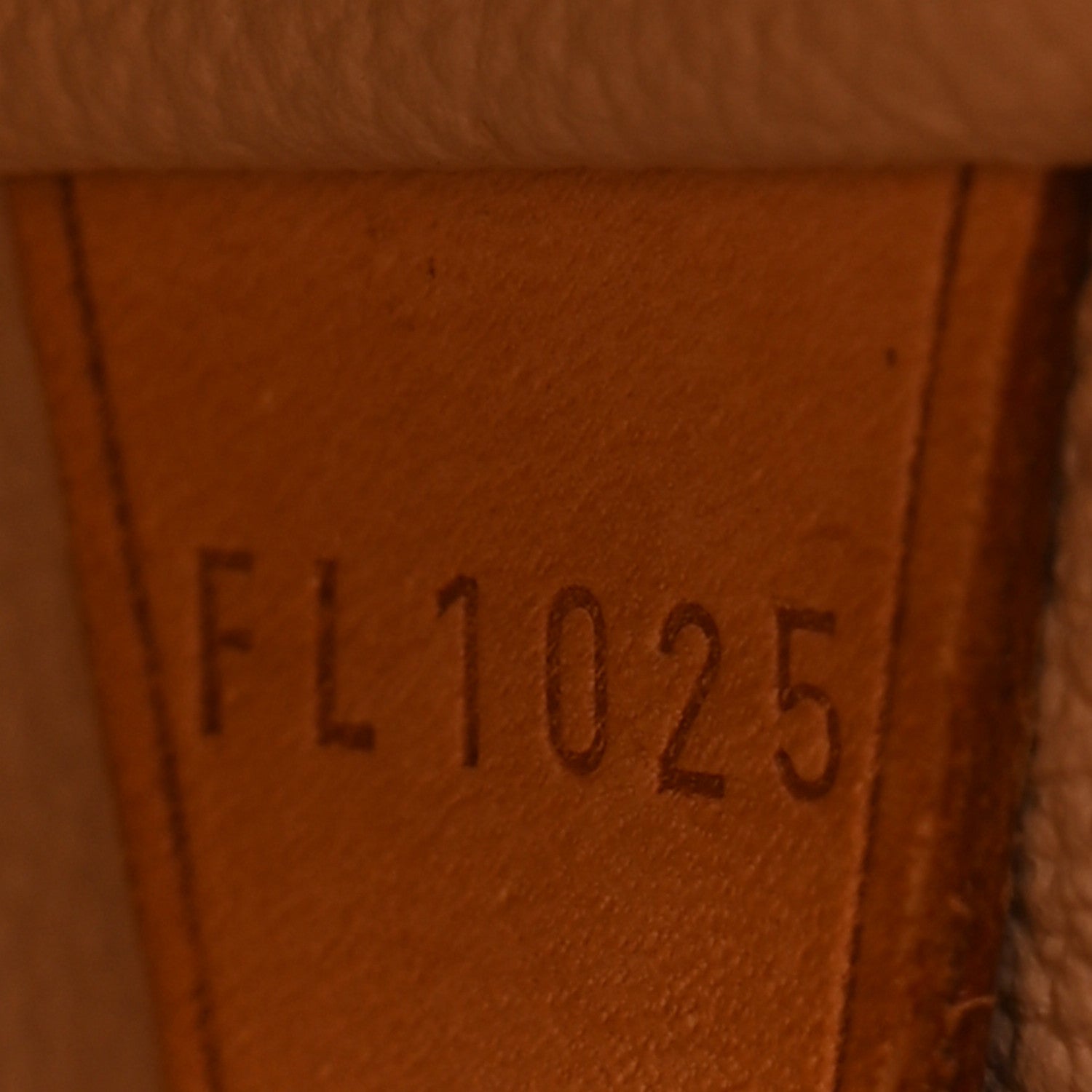 Louis Vuitton Monogram Petit Bucket 23 7 of 12