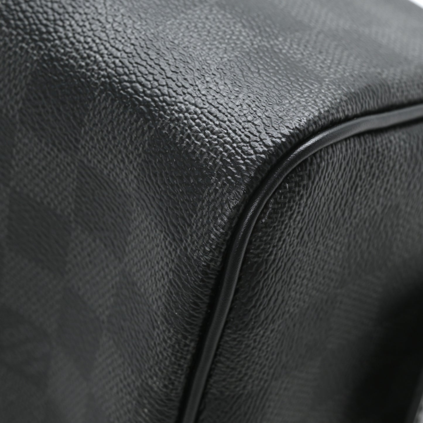 Damier Graphite Dopp Kit Toilet Pouch