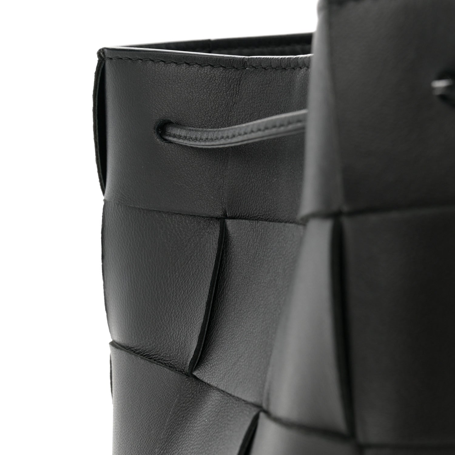 Bottega Veneta Nappa Maxi Intrecciato Cassette Bucket Bag Black 10 of 11