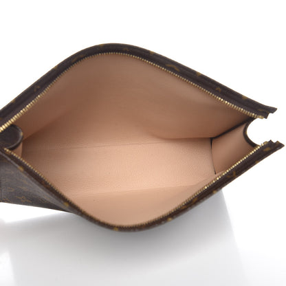 Louis Vuitton Monogram Toiletry Pouch 26 5 of 9