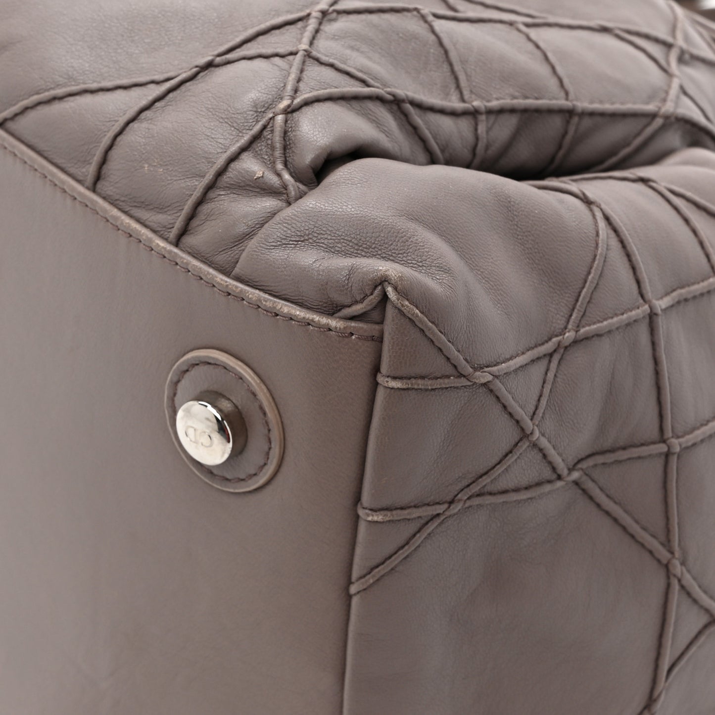 Lambskin Cannage Medium Le Trente Tote Dark Beige