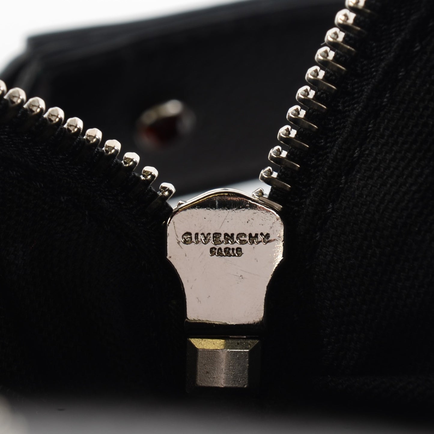 Calfskin Small Studded Pandora Black Brown