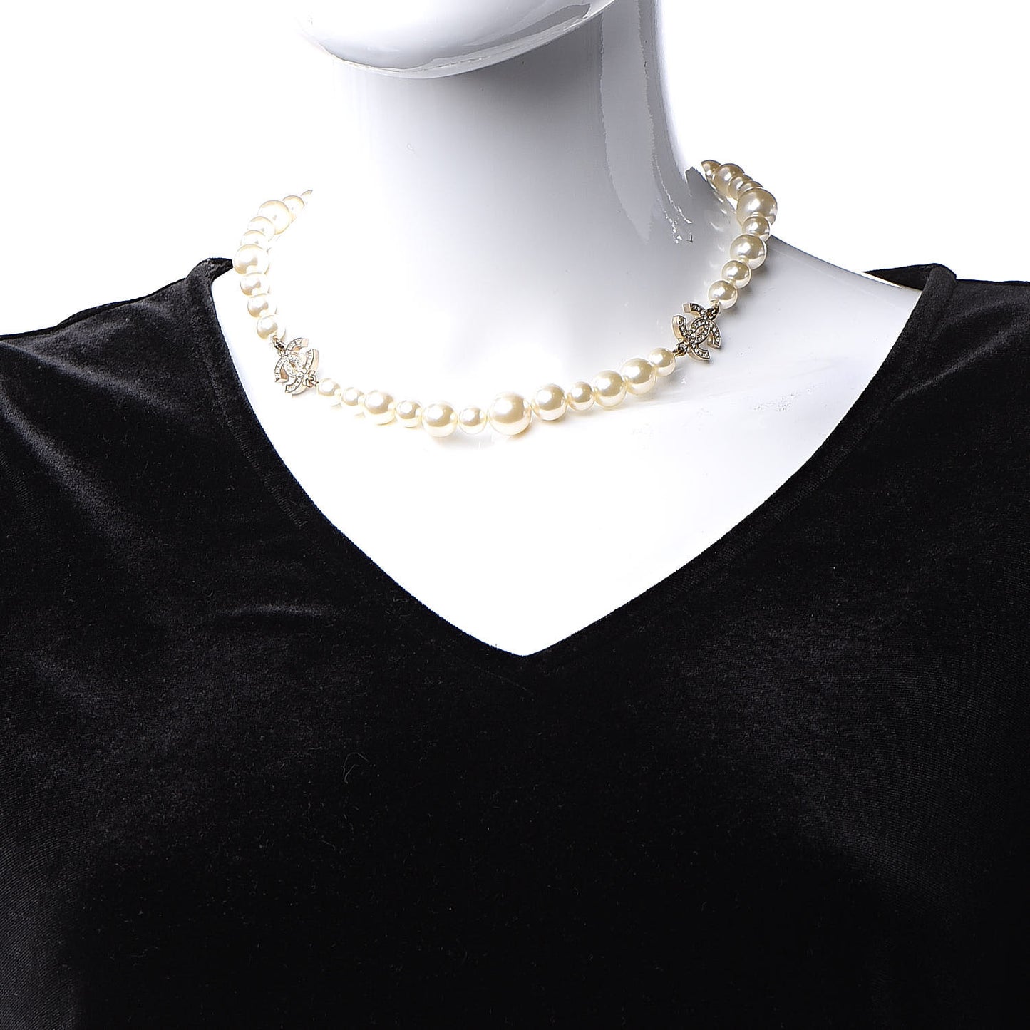 Crystal Pearl CC Short Necklace Gold