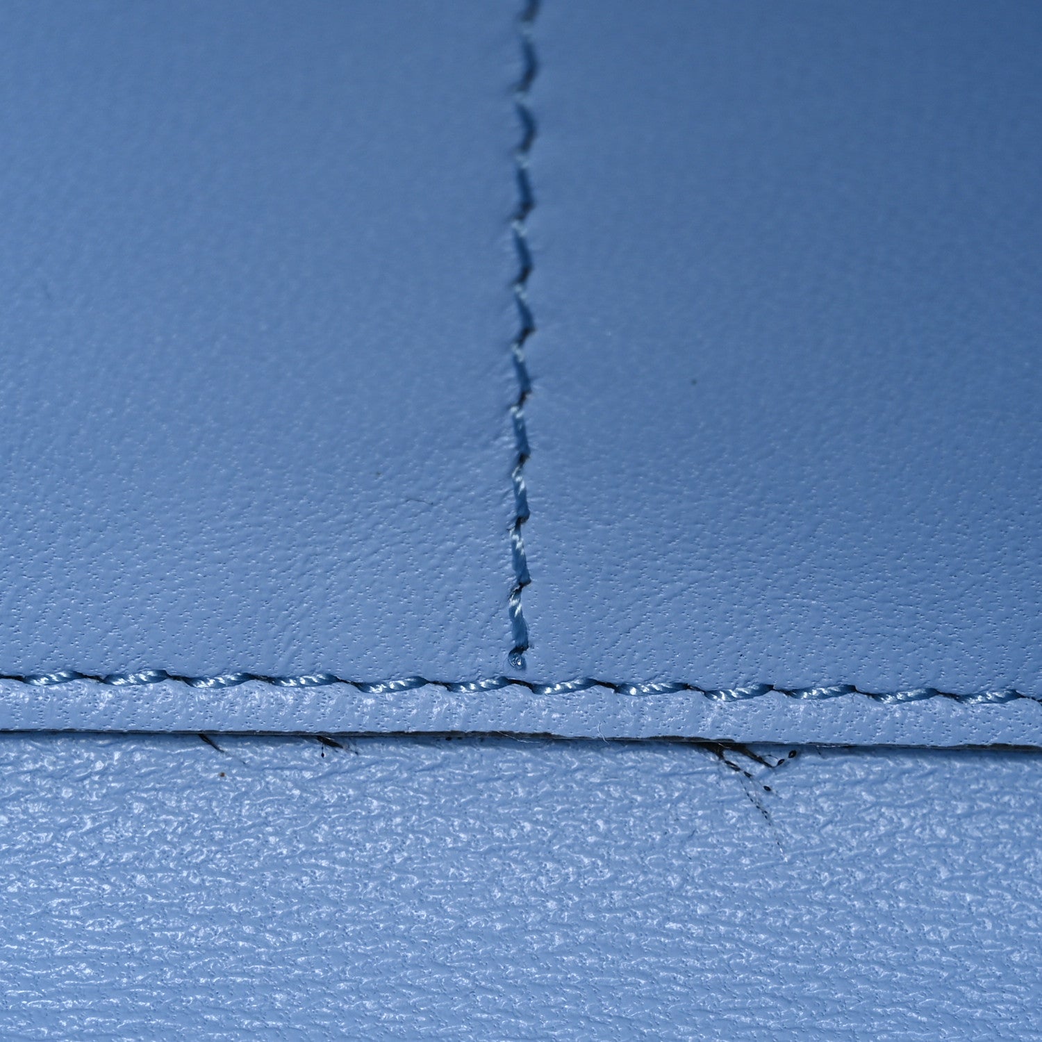 Valentino Garavani Grainy Calfskin Rockstud Flip Lock Wallet With Chain Popeline Blue 11 of 11