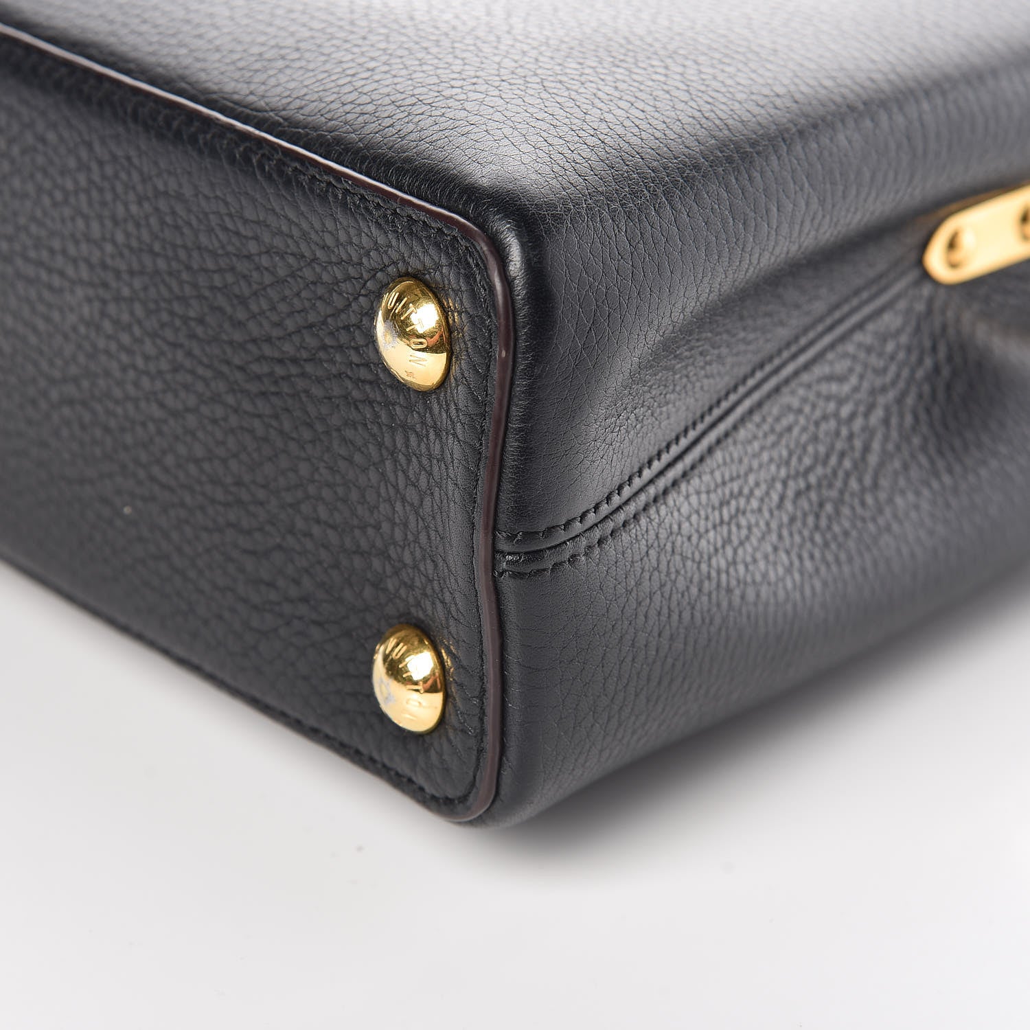Louis Vuitton Taurillon Capucines BB Black 6 of 13