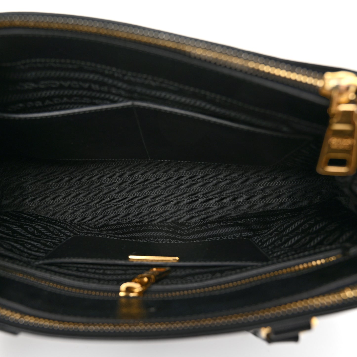 Saffiano Medium Galleria Double Zip Tote Black