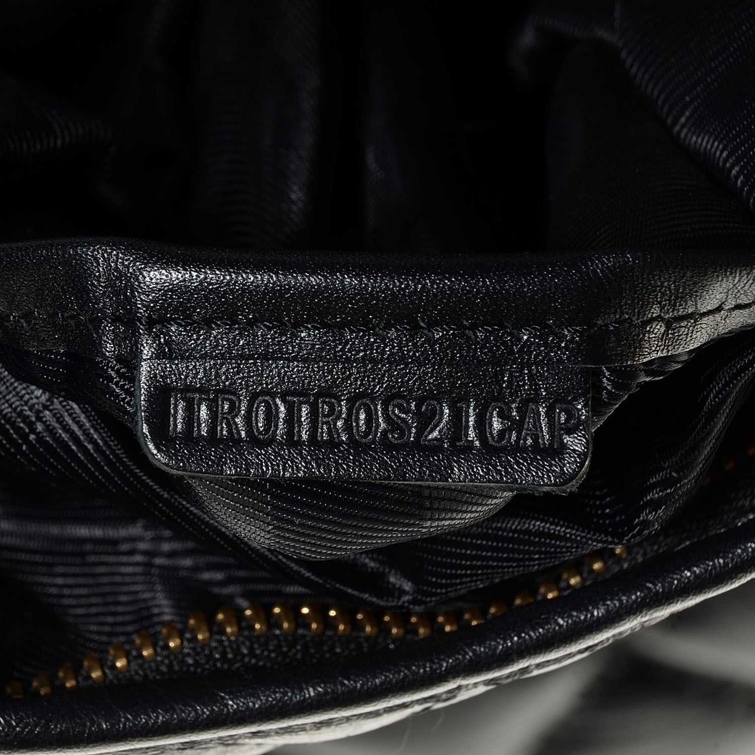 Burberry Calfskin Quilted Hoxton Hobo Black 8 of 9