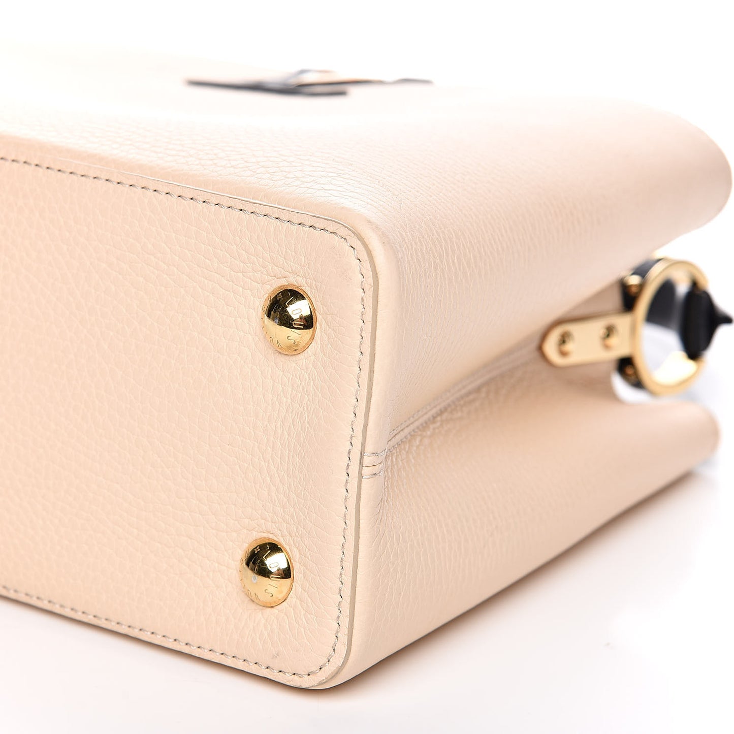 Taurillon Capucines PM Creme Black