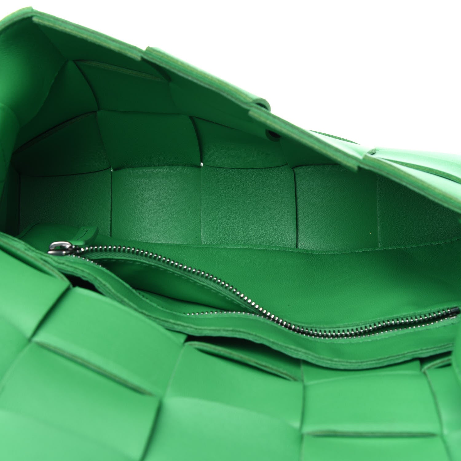 Bottega Veneta Lambskin Maxi Intrecciato Cassette Crossbody Bag Grass 3 of 4