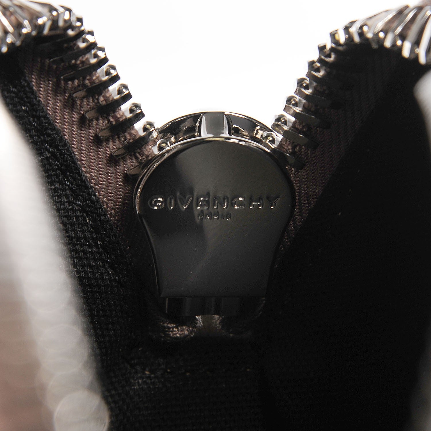 Givenchy Sugar Goatskin Small Antigona Dark Sand 8 of 10