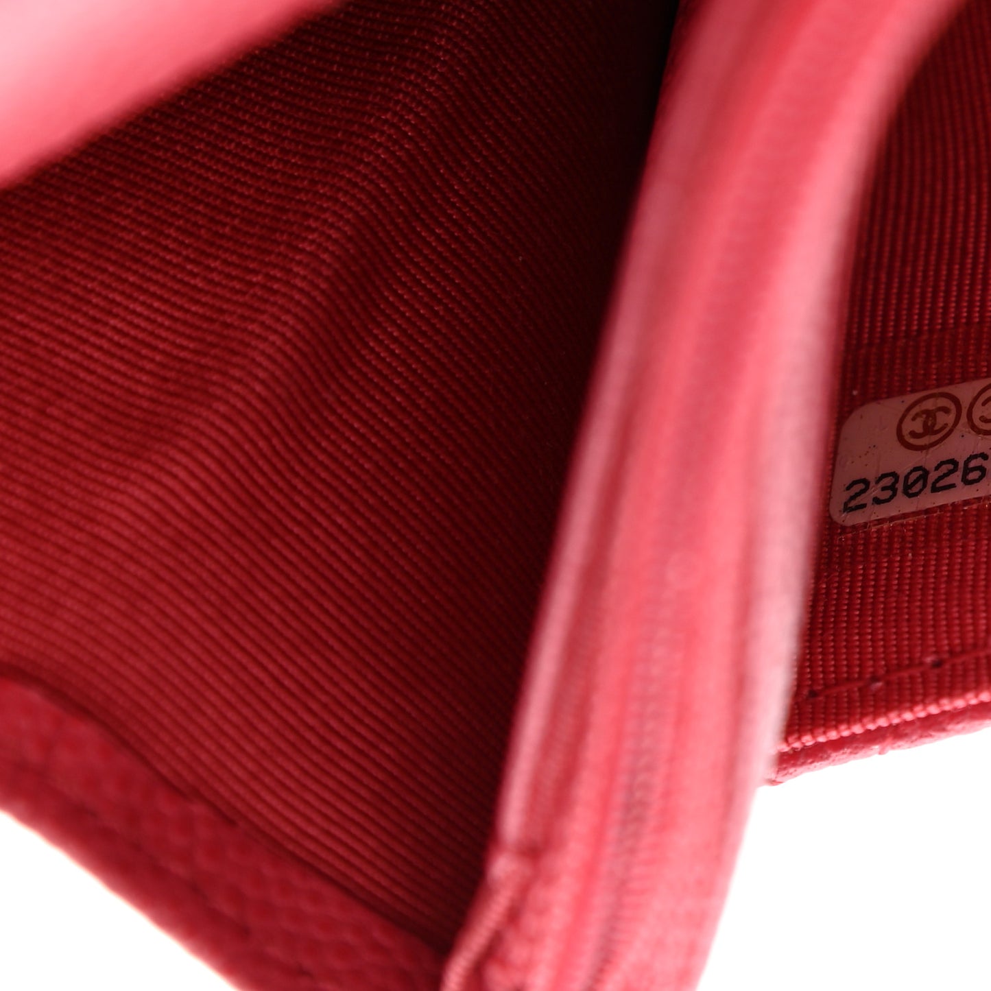 Caviar Quilted Wallet On Chain WOC Dark Pink