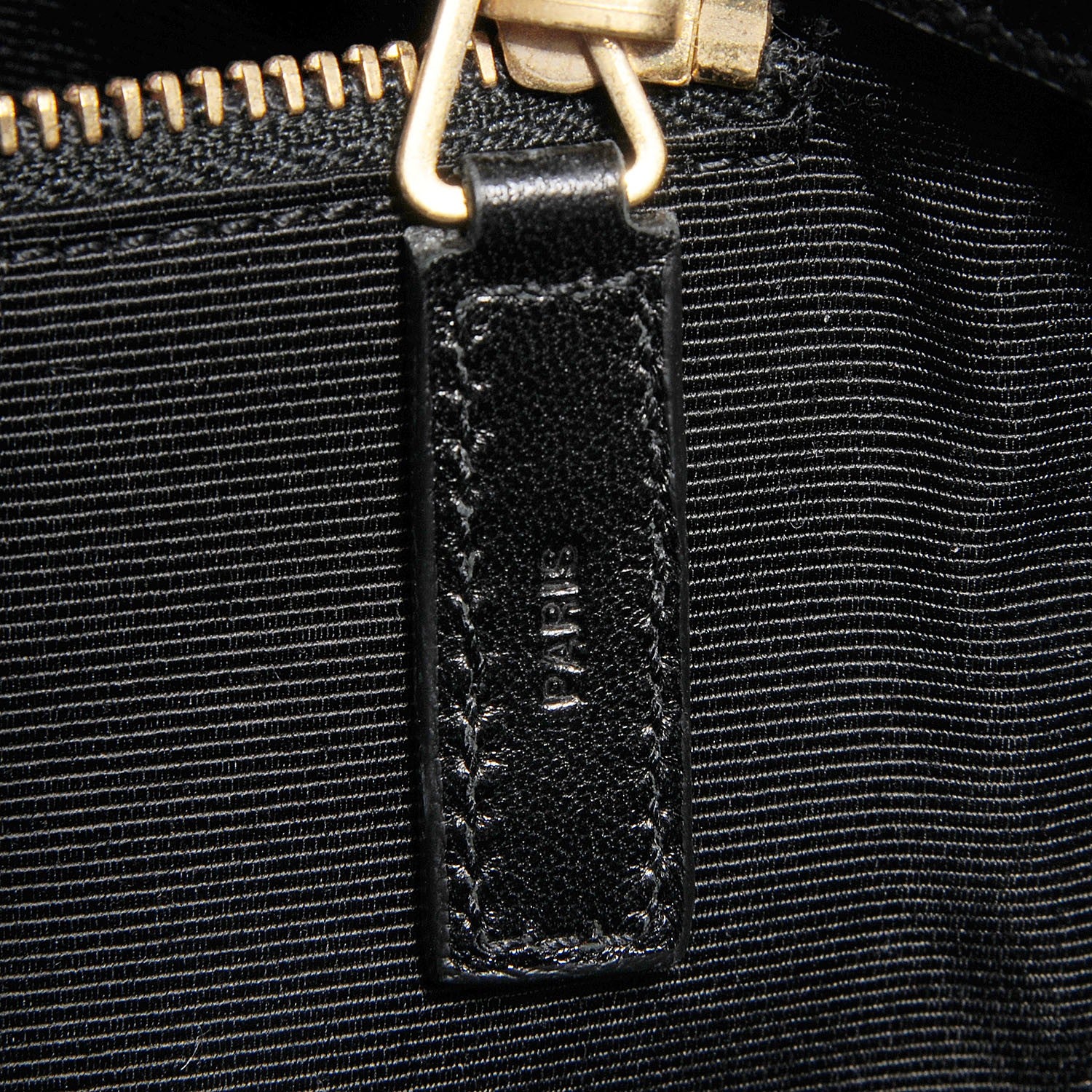 Saint Laurent Grain De Poudre Matelasse Chevron Monogram Shopping Bag Black 8 of 11