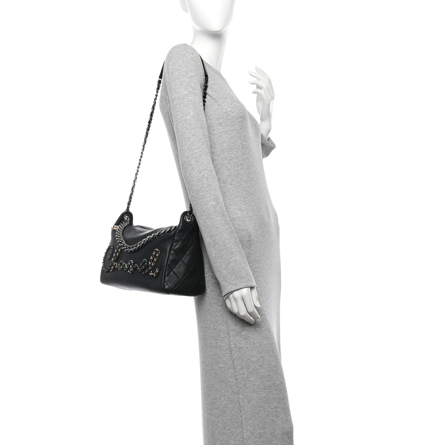 Calfskin Chain 20s Signature Hobo Black