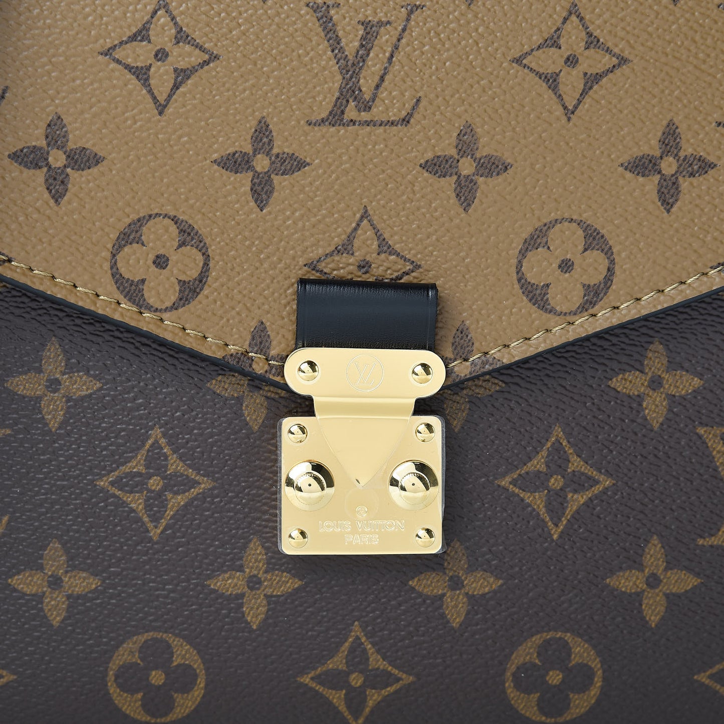 Reverse Monogram Pochette Metis