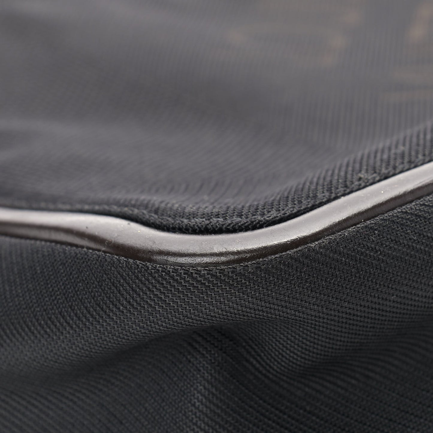 Damier Geant Messenger Bag Black