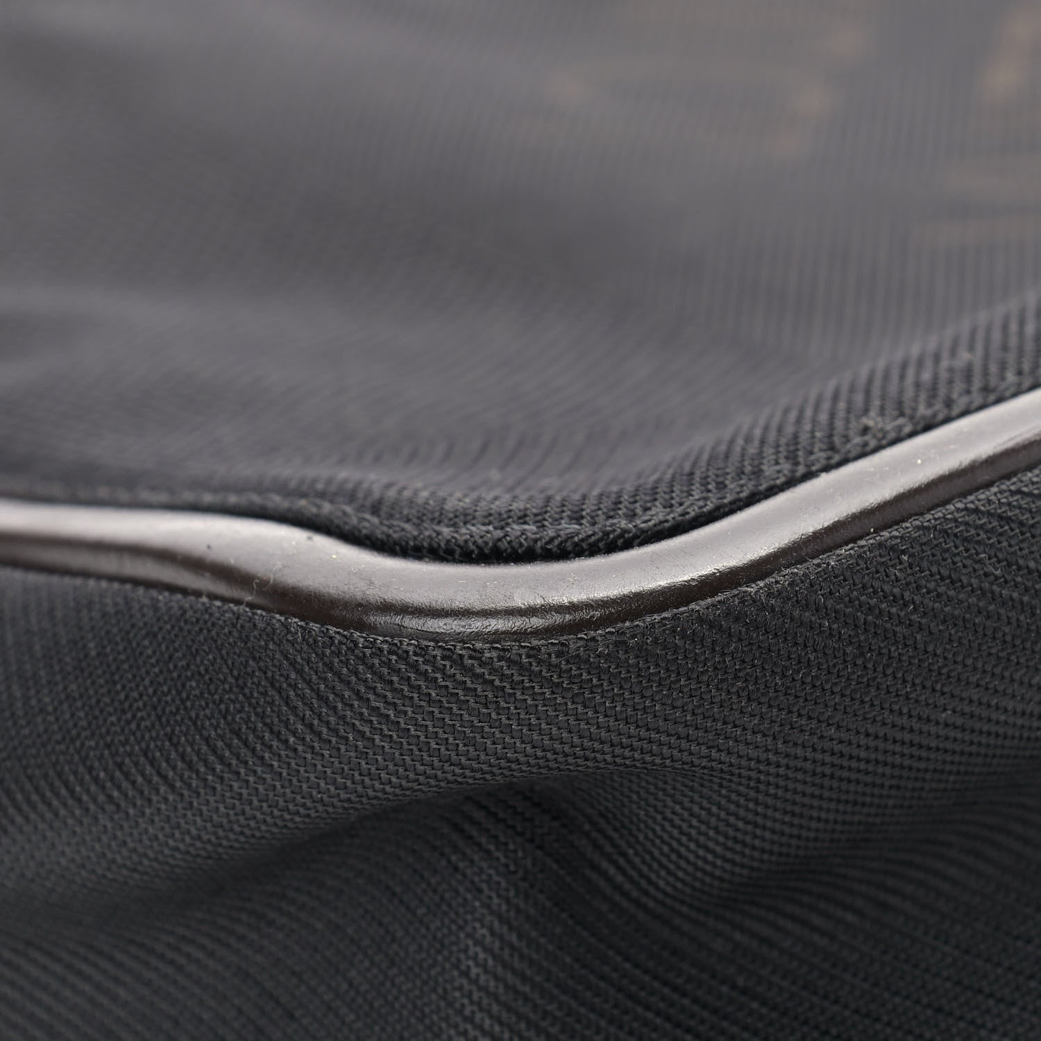 Louis Vuitton Damier Geant Messenger Bag Black 9 of 11