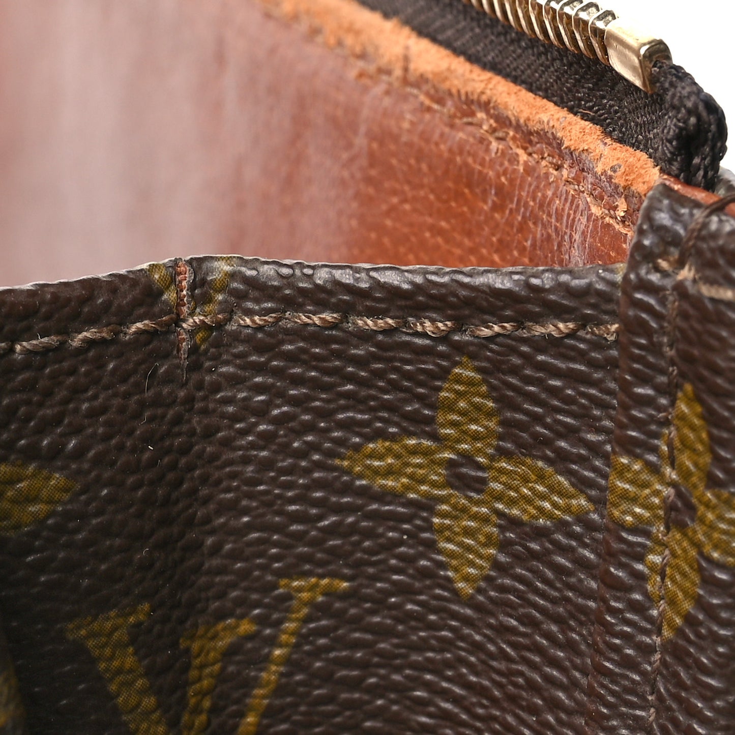 Monogram Poche Documents Portfolio Case 39