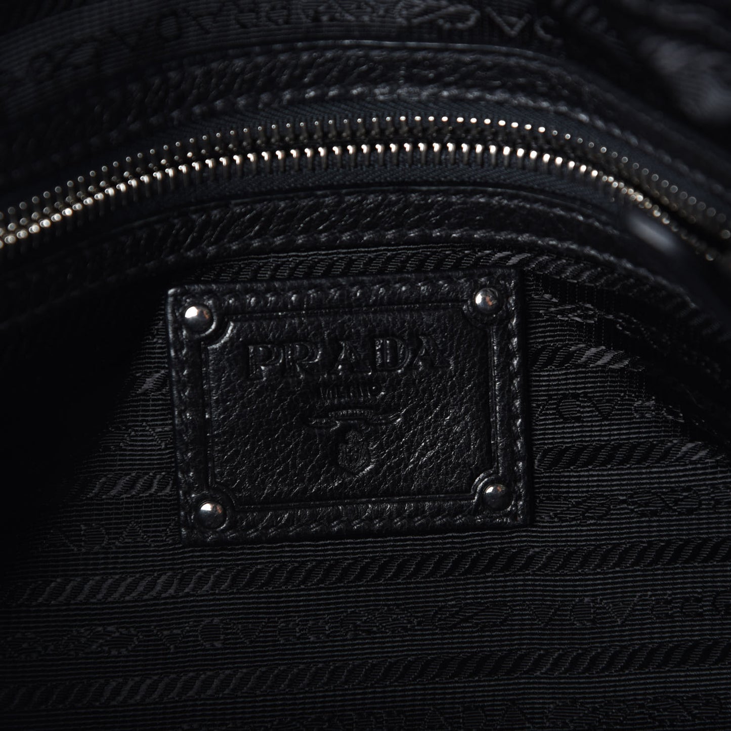 Cervo Antik Bauletto Black