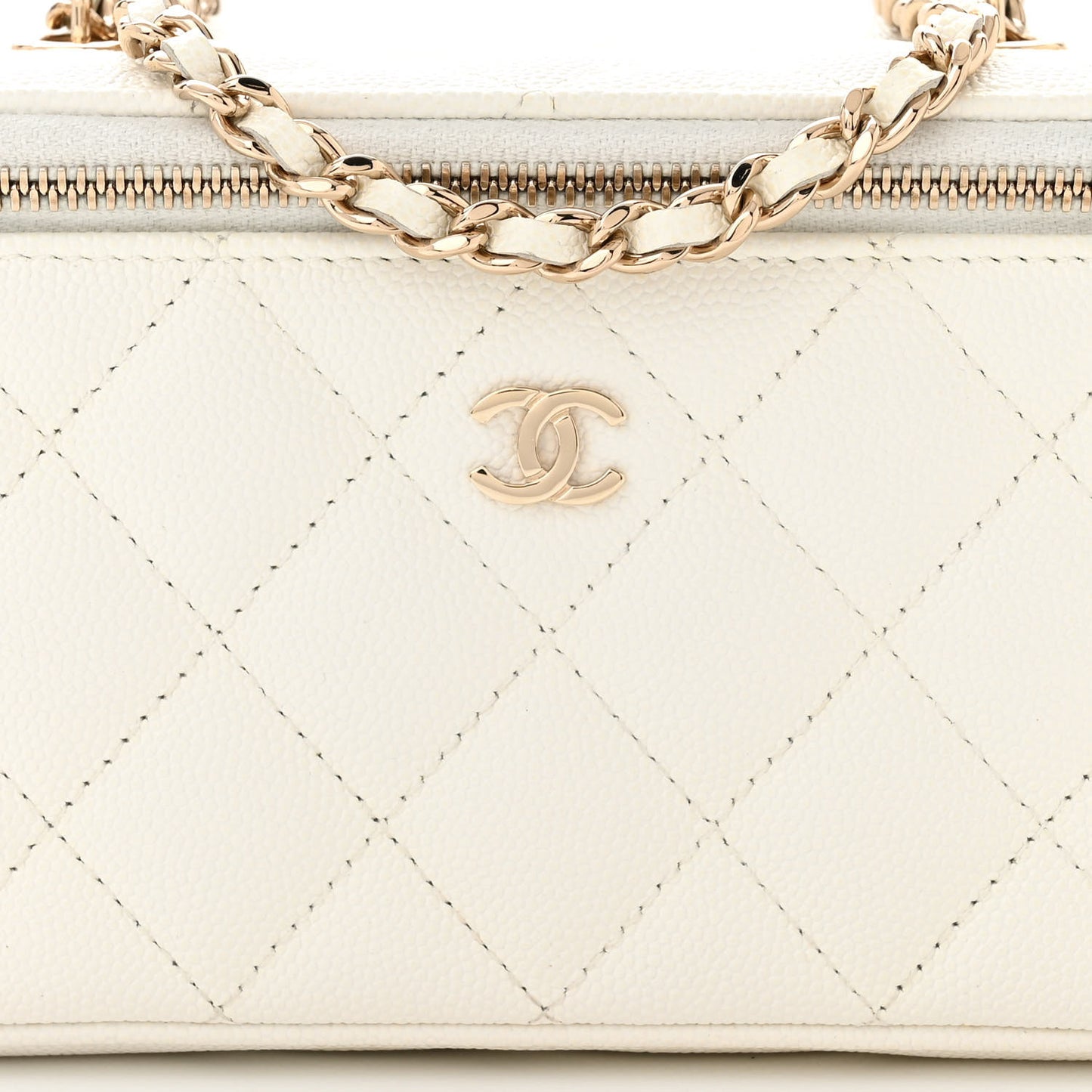 Caviar Quilted Small Vanity Case With Chain White