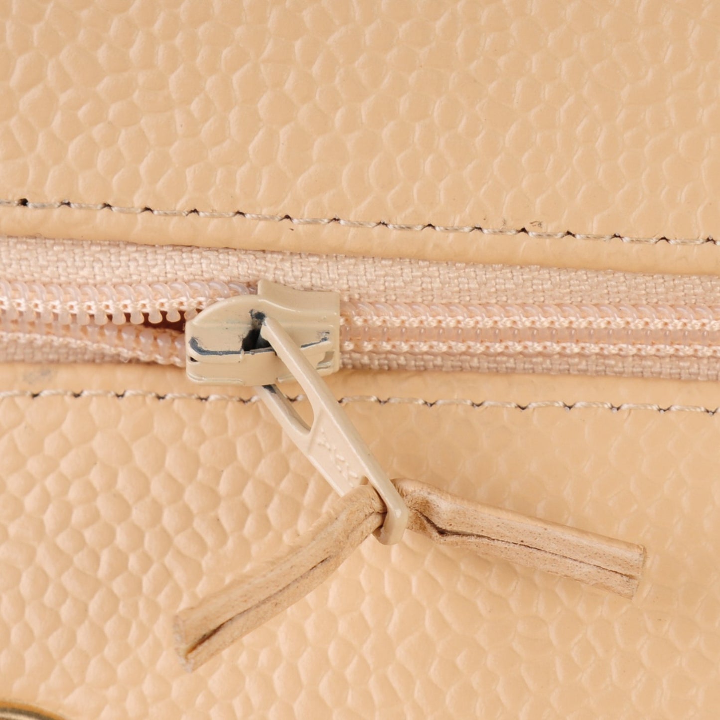 Caviar Quilted Jumbo Double Flap Beige Clair
