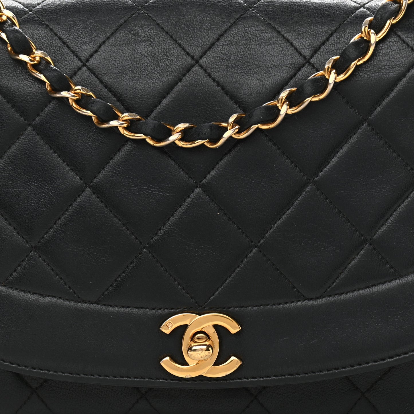 Lambskin Quilted Medium Single Flap Black