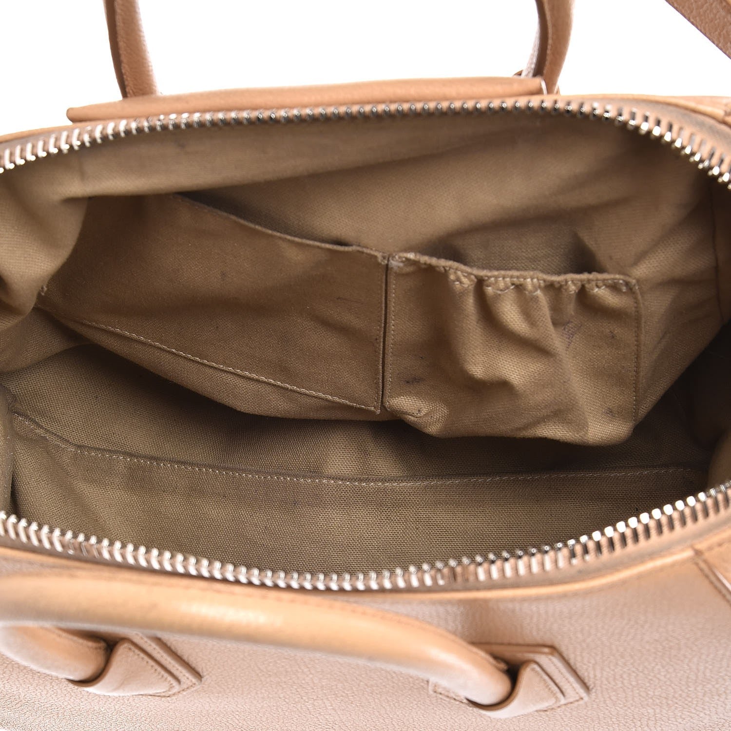 Givenchy Sugar Goatskin Medium Antigona Nude 5 of 18