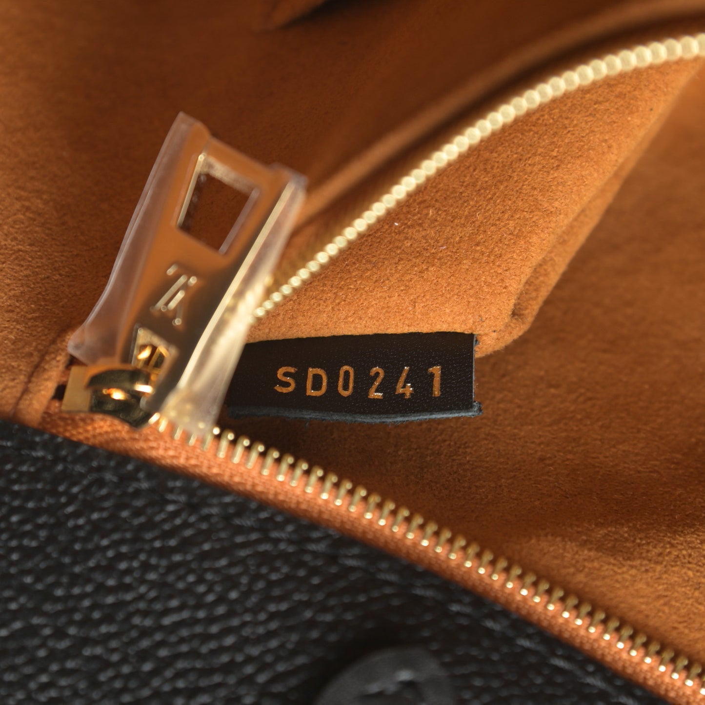 Empreinte Monogram Giant Onthego MM Black