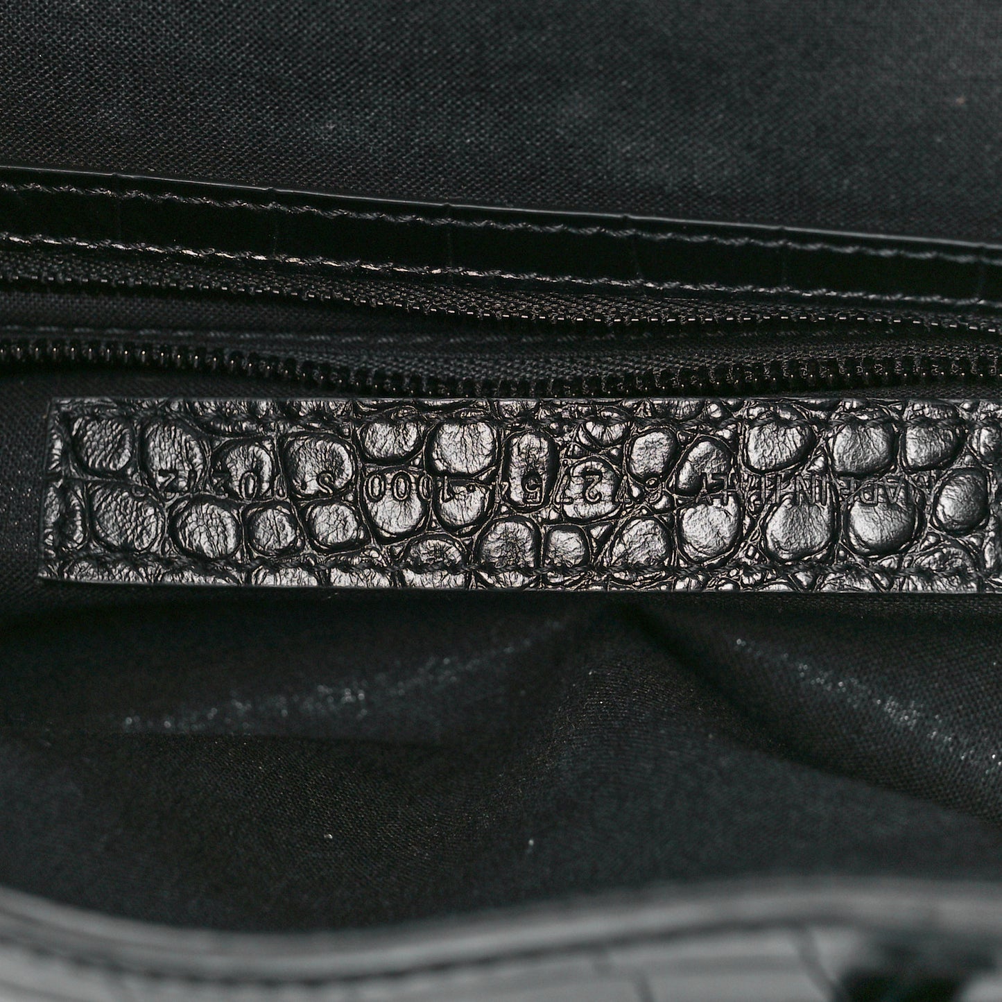 Extra Supple Calfskin Monochrome Crocodile Embossed Medium Le Cagole Shoulder Bag Black