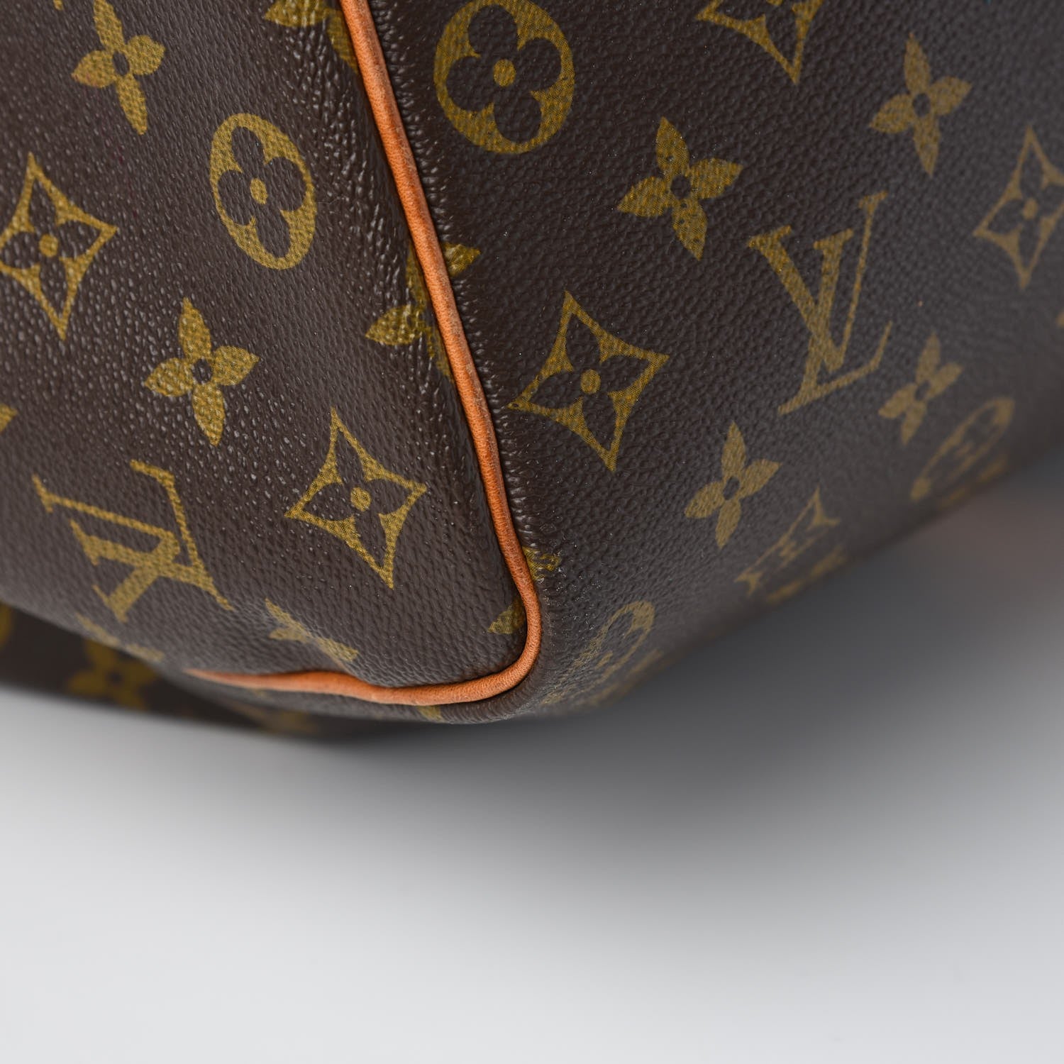 Louis Vuitton Monogram Keepall 50 22 of 26